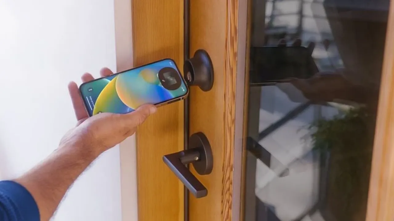 iPhone'lar Geniş NFC Menzili Sayesinde Daha Kolay Kilit Açacak!