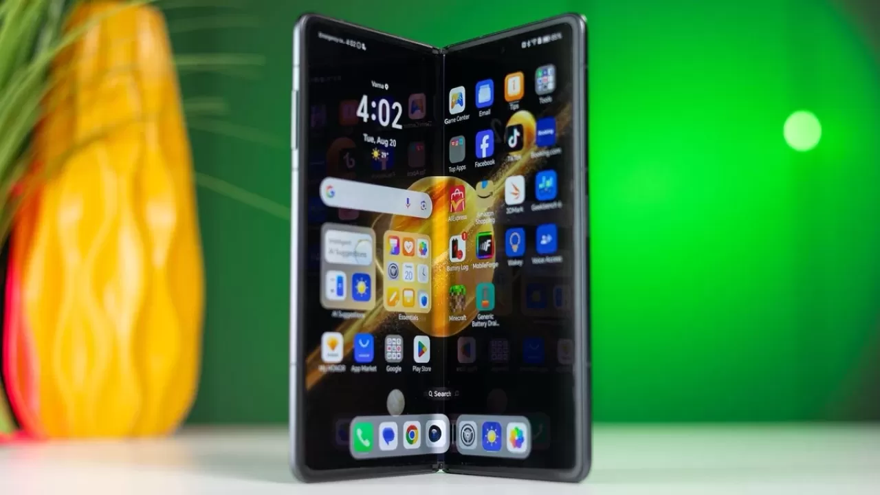 Honor Magic V5 Haziran'da 'En İnce ve En Hafif' Katlanabilir Telefon Olarak Görücüye Çıkıyor!