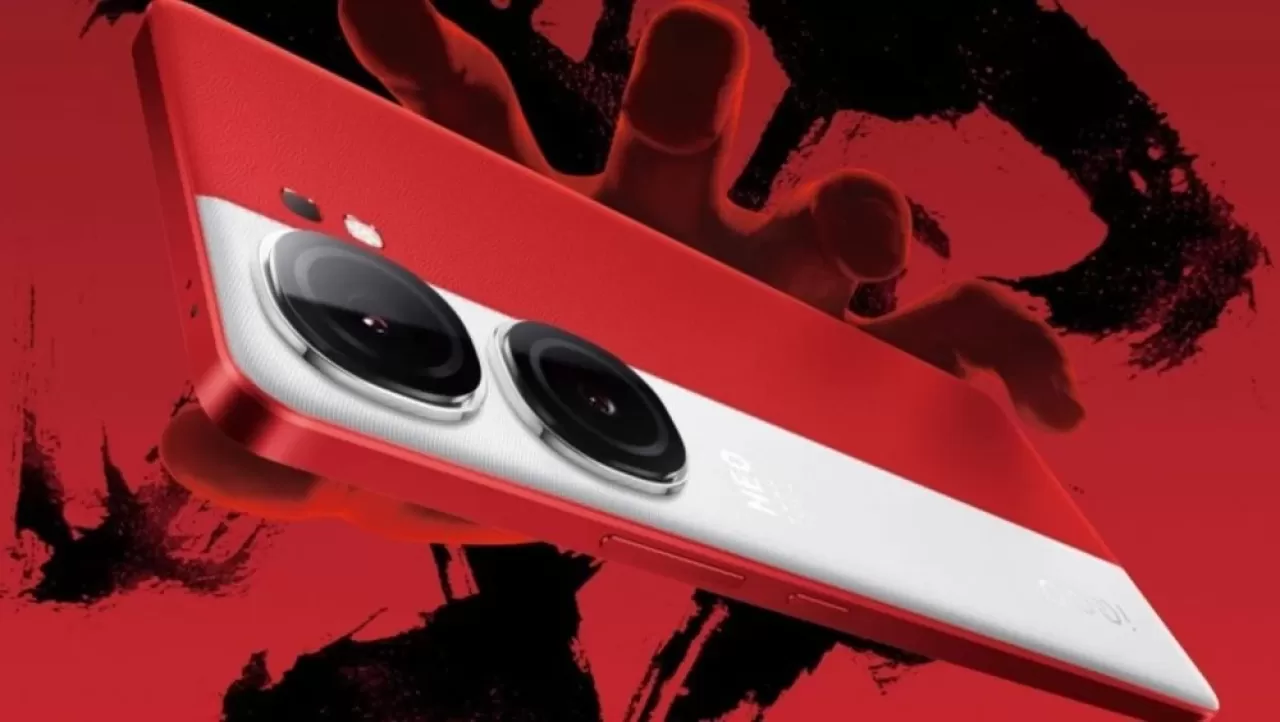iQOO Neo 10 Pro Plus Ekran Özellikleri Doğrulandı: Serinin İlk 2K Çözünürlüklü Telefonu Olacak!