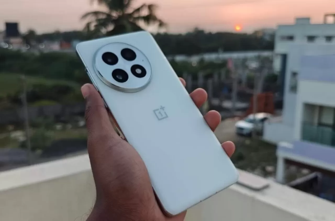 OnePlus 15'in Pil ve Şarj Detayları Açıklandı