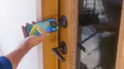 iPhone'lar Geniş NFC Menzili Sayesinde Daha Kolay Kilit Açacak!