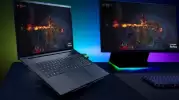 Oyun Canavarı Razer Blade 18 Satışta: NVIDIA RTX 5090 Fark Yaratıyor!
