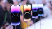 Apple OLED Tedarik Zincirini Yeniden Şekillendiriyor