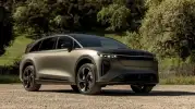 Lucid, Yeni Elektrikli SUV’si Cosmos’un Çıkışını Erteledi