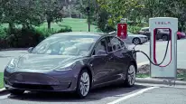 Tesla, Kocaeli'de Yeni Supercharger İstasyonunu Açtı