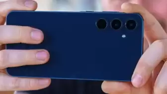 Samsung Galaxy A55, Avrupa'da One UI 7 Güncellemesini Aldı