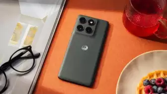Motorola Edge 2025 Tanıtıldı: AI Key Detayı Dikkat Çekiyor