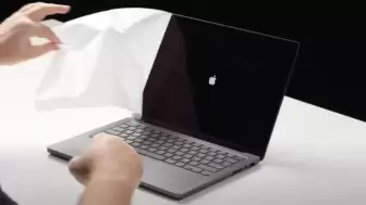 Apple'ın Yeni MacBook Pro'su OLED ve Dinamik Ada Özelliğine Sahip Olabilir