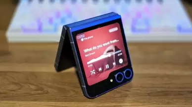 Samsung Galaxy Z Flip FE ve 'Üç Katlı' Telefonun Çıkış Tarihi Onaylandı!