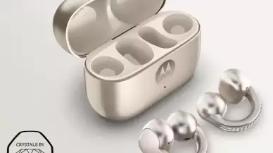 Motorola'dan Swarovski Kristalli Moto Buds Loop Kulaklık!