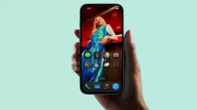 Apple, iPhone 17 Pro'nun Yansıma Önleyici Ekranını İptal Etti!
