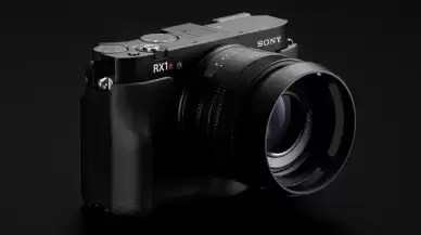 Sony RX1R Kamera, 10 Yıl Sonra Bir Dönüyor, Pir Dönüyor!