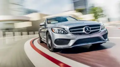 Elektrikli Mercedes-Benz C 400 4MATIC AMG Türkiye'de! İşte Fiyatı ve Özellikleri