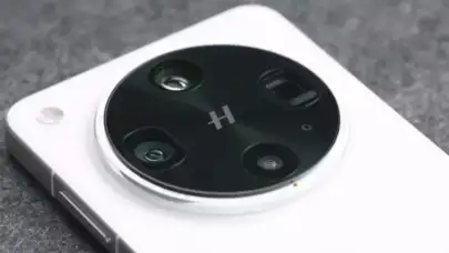 Oppo Find X9 Ultra, Çift Periskop Telefoto Kameralı Tek Amiral Gemisi Oldu