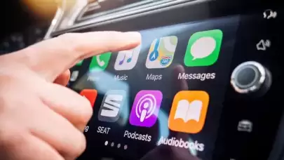 Apple CarPlay, iOS 18.4 ile 3 Güncelleme Aldı