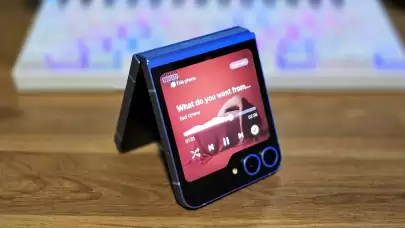 Samsung Galaxy Z Flip FE ve 'Üç Katlı' Telefonun Çıkış Tarihi Onaylandı!