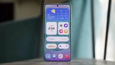 One UI 7 Dağıtımı Durduruldu: Samsung'dan Tarihi Hata!