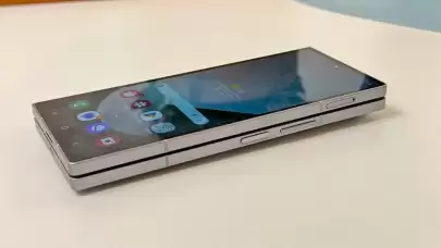 Galaxy Z Fold 7 Geekbench'te Görüldü: One UI 8 ile Çıkış Yapacak
