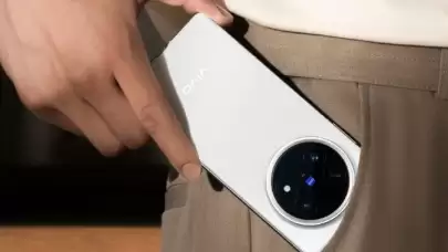 Vivo X200 FE ve Vivo X Fold 5 Fiyatı Belli Oldu