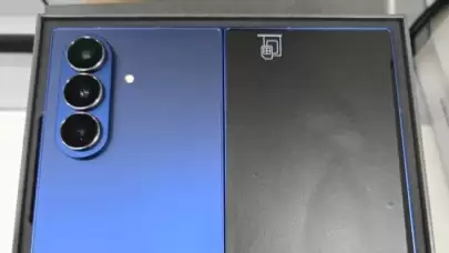 Samsung Galaxy Z Fold 7 Canlı Kanlı Göründü: İşte Tasarımı!