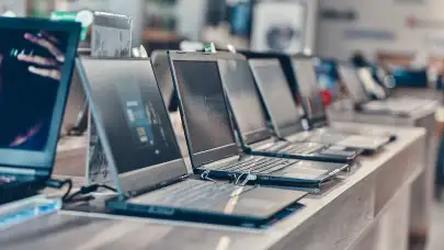 Akıllı Telefon ve Bilgisayar Fiyatlarına Büyük Zam Yolda