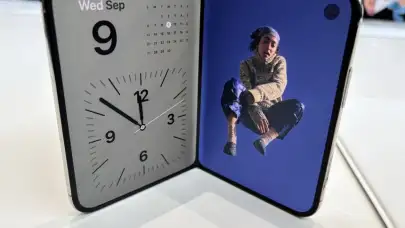 Piyasaya Yeni Çıkan iPhone Duo'nun Ekranı Kırıldı!