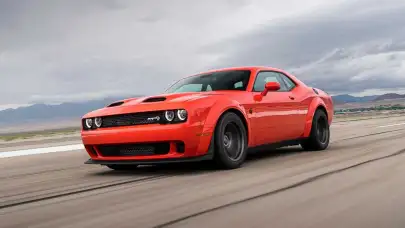 Dodge'den 30 Bin Doların Altında Yeni Bir Spor Otomobil mi Geliyor?