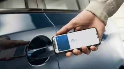 Apple Wallet'taki iPhone Araç Anahtarları Özelliği Üç Yeni Araç Markasına Daha Genişliyor
