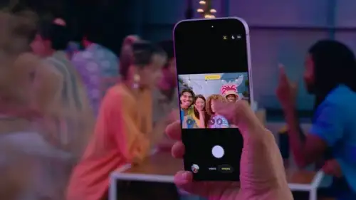 iOS 26.1 Kilit Ekranı Kamera Kaydırma Hareketi Nasıl Kapatılır?