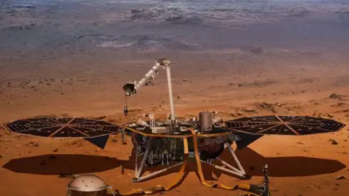 Mars'ın yüzeyinin altında sığ su buzu keşfedildi