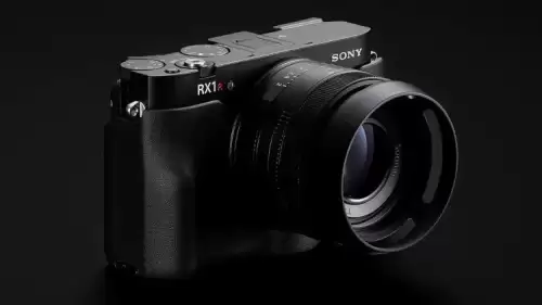 Sony RX1R Kamera, 10 Yıl Sonra Bir Dönüyor, Pir Dönüyor!