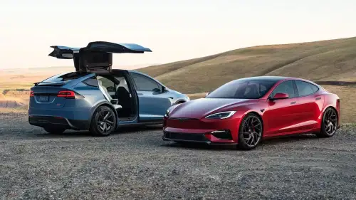 Tesla, Elektrikli Araçlardan İnsansı Robotlara Geçiyor: Elon Musk Neden Model S ve X'in Üretimini Durduruyor?