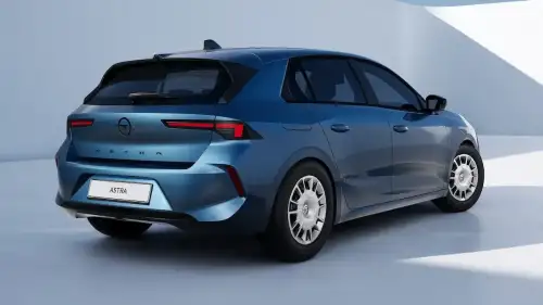 Opel Astra’ya Yeni Start Donanımı: Elektrikli Modelin Fiyatı Düştü