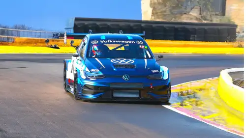 Volkswagen'den 1.000 Beygirlik "Mega Golf": Standart GTI'dan Yarış Canavarına Dönüştü