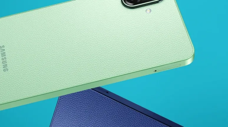 Samsung, deri kaplamalı Galaxy F70e modelini piyasaya sürdü!