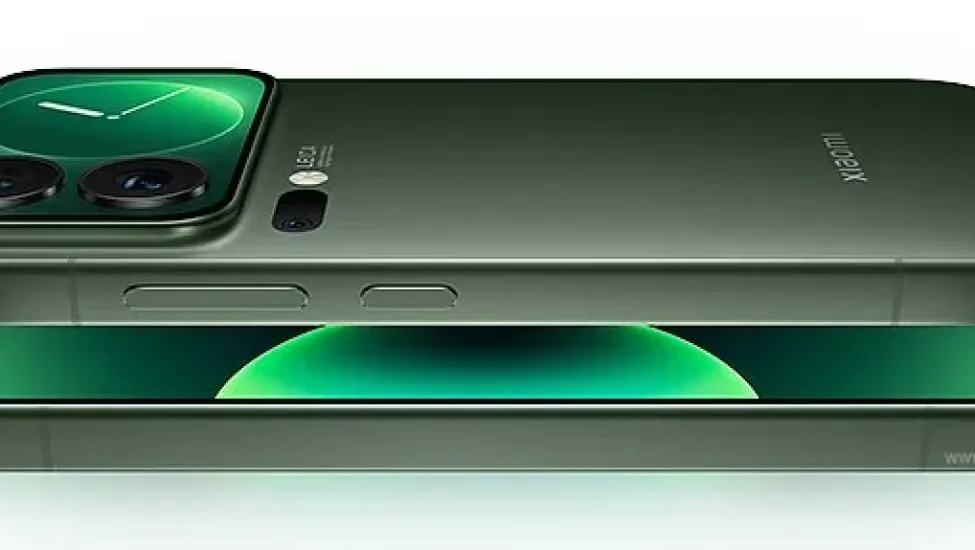 Xiaomi 18 Pro Kanlı Canlı Görüntülendi! Arka Kamera Detayı Dikkat Çekti