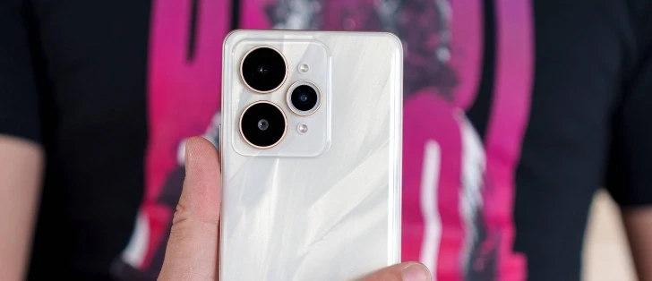 Realme 16 Pro Plus Güçlü İşlemcisiyle Öne Çıkıyor