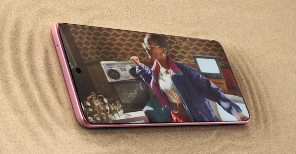 Motorola Edge 60 Fusion'ı Tanıttı