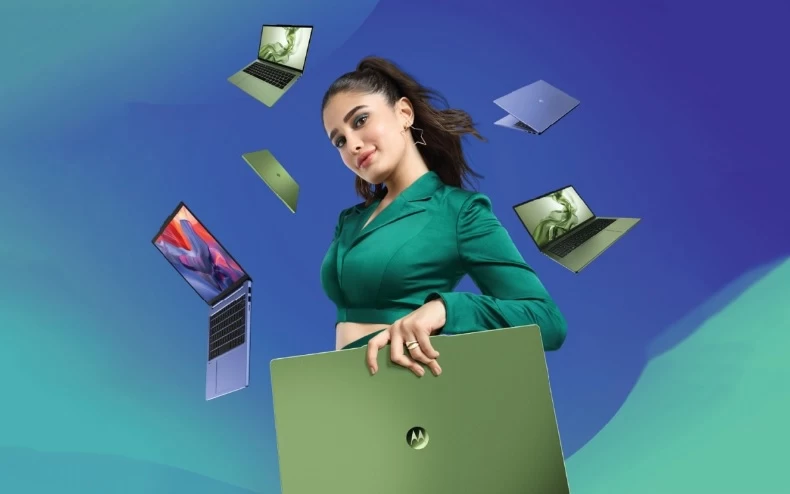 Motorola'dan Moto Pad 60 Pro Tablet ve Moto Book 60 Laptop!