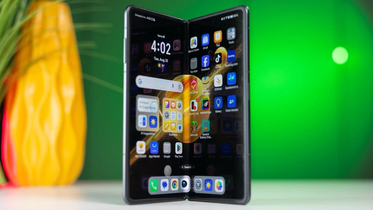 Honor Magic V5 Haziran'da 'En İnce ve En Hafif' Katlanabilir Telefon Olarak Görücüye Çıkıyor!