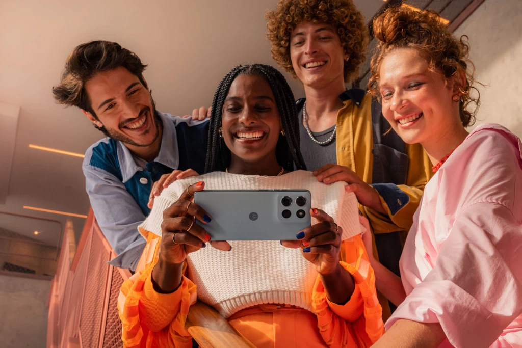 Motorola'dan Askeri Sınıf Akıllı Telefon: Moto G66j 5G Tanıtıldı!