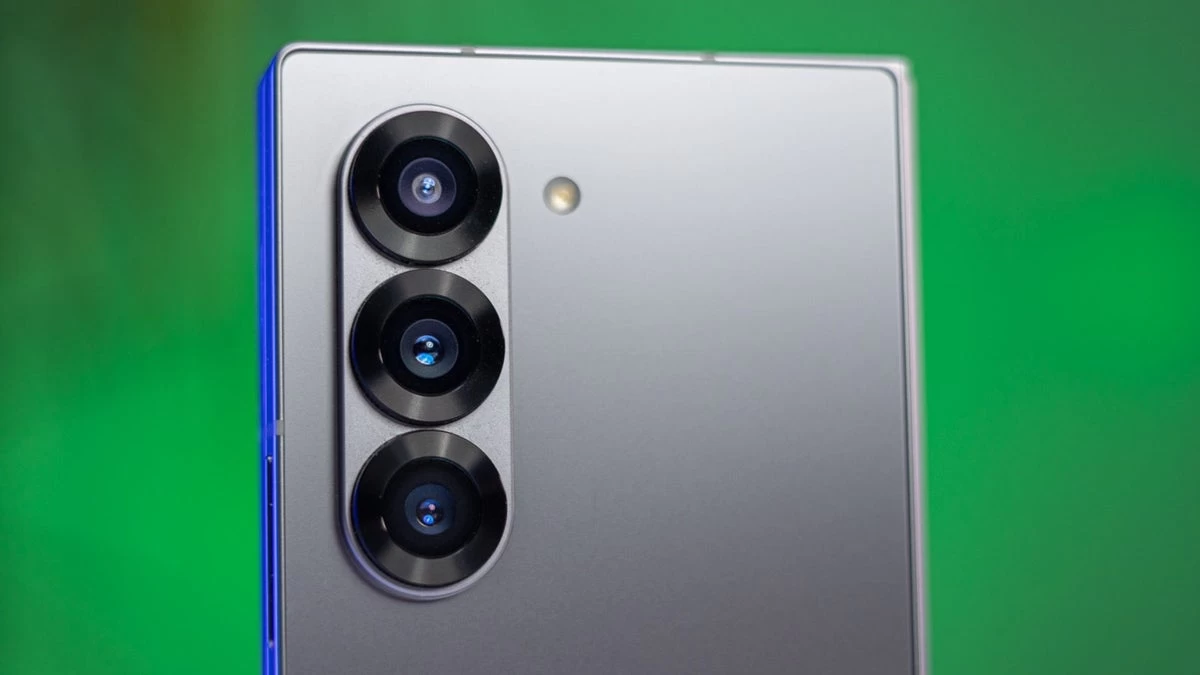 Samsung Söz Dinledi: Galaxy Z Fold 7 Çıkıntılı Kamera Halkalarından Kurtuluyor!
