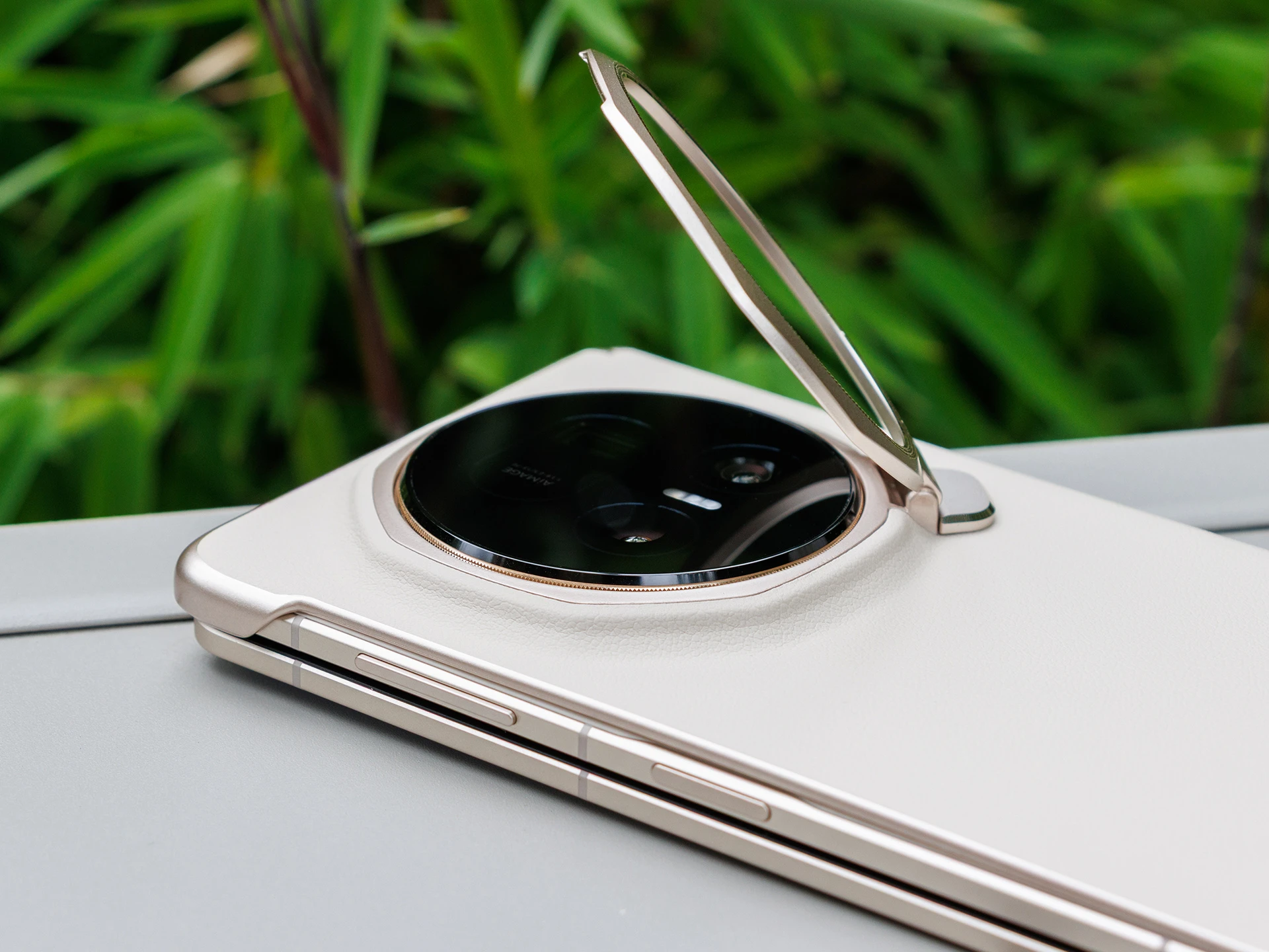 Honor Magic V6 Devasa Bir Pille Geliyor: İşte Detaylar