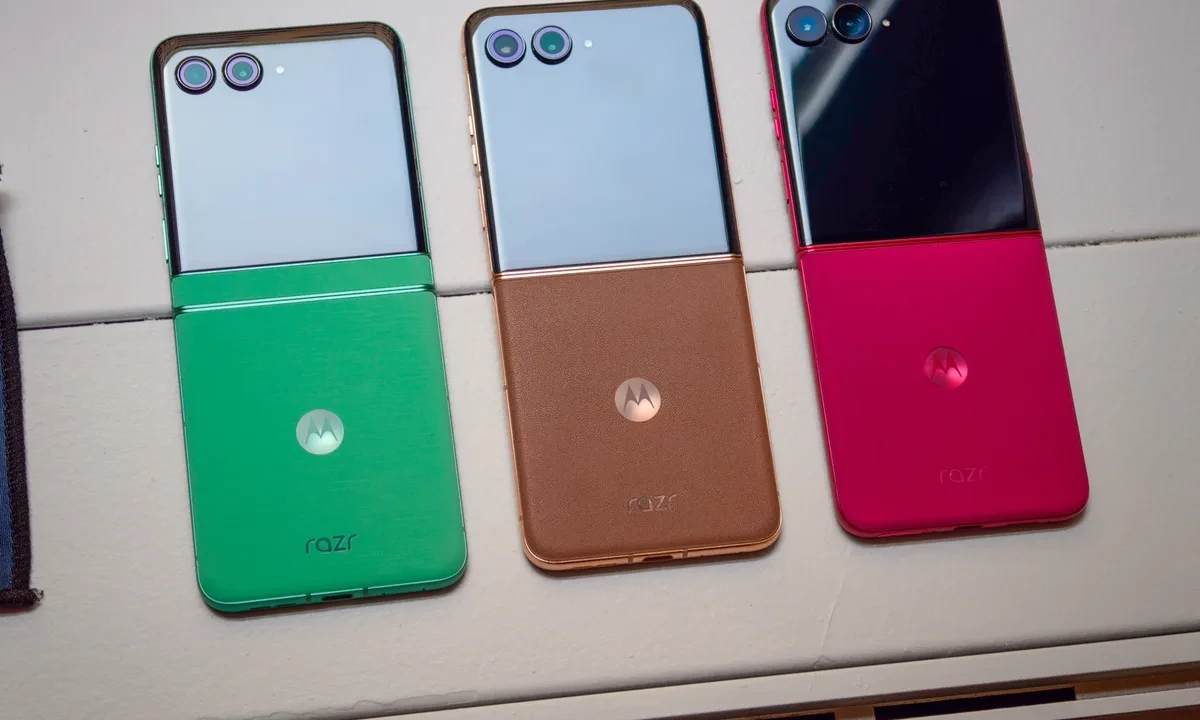 Motorola’dan Katlanabilir Telefonda Estetik Devrimi: Razr 70 Serisi Geliyor!