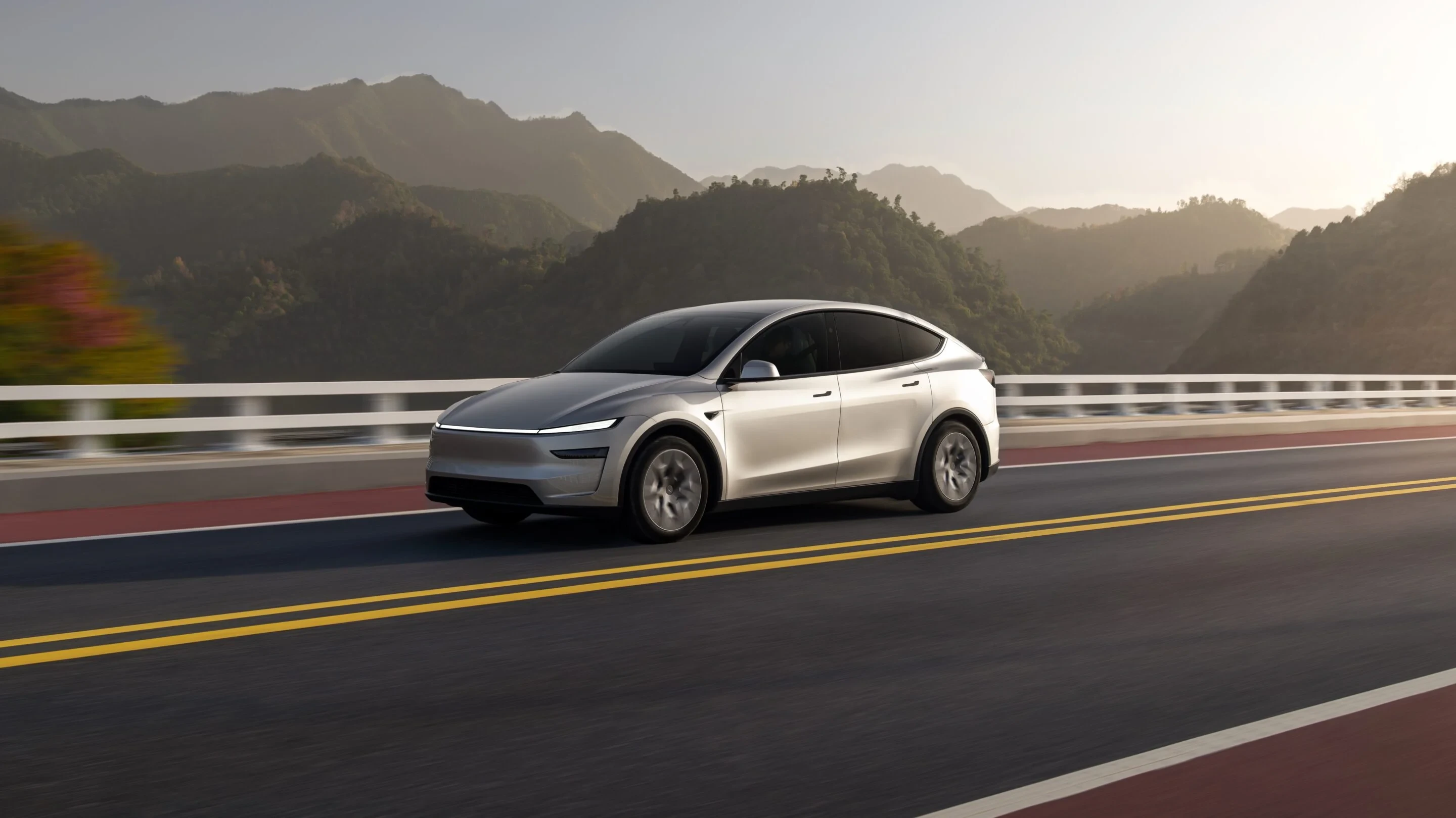 Tesla Model Y için kritik bir donanım revizyonunu hayata geçirdi